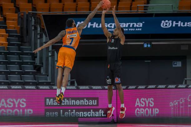 仅展示了他 仅展示了他